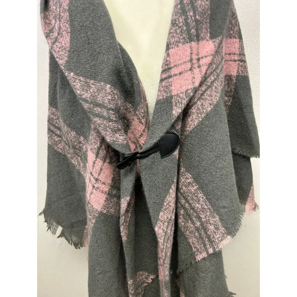 Cottagecore Altare Womens OS Pink Grey Plaid Fringed Toggle Wrap Shawl Cape 6311